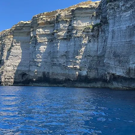 Gozo Cozy Appartment 아파트